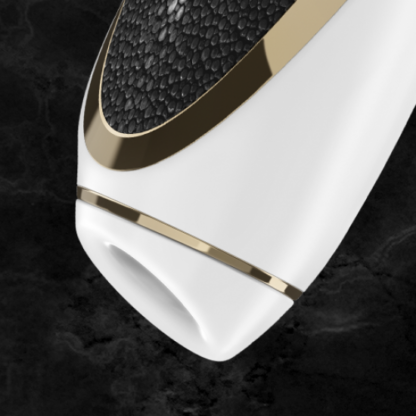 Satisfyer Luxury 幸福吸吮震動器 黑金白3